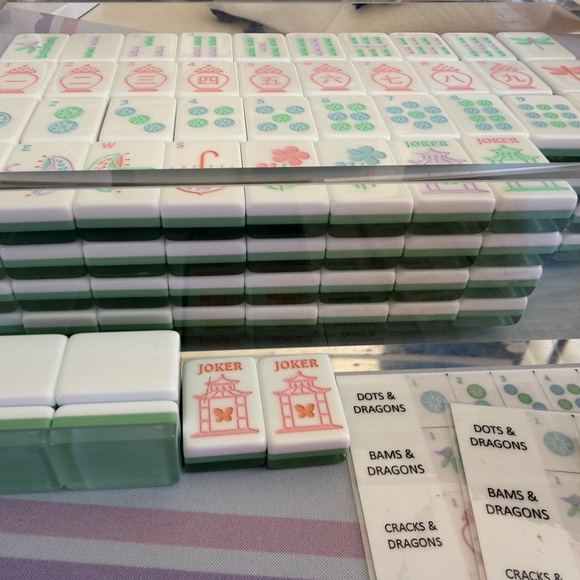 Bam! Let's Mahjong Garden Party Tiles and Mat - Picture 2 of 9